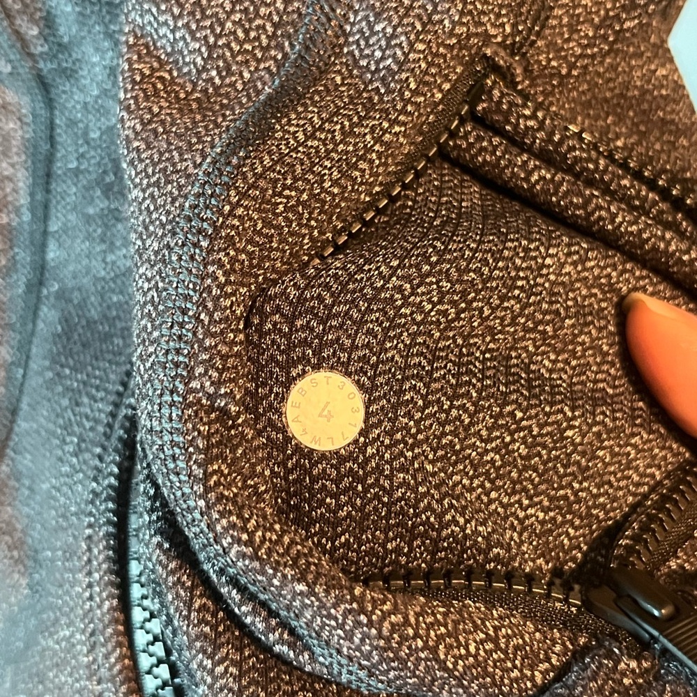Lululemon Define Jacket In Grey Size 4 - Picture 4 of 4